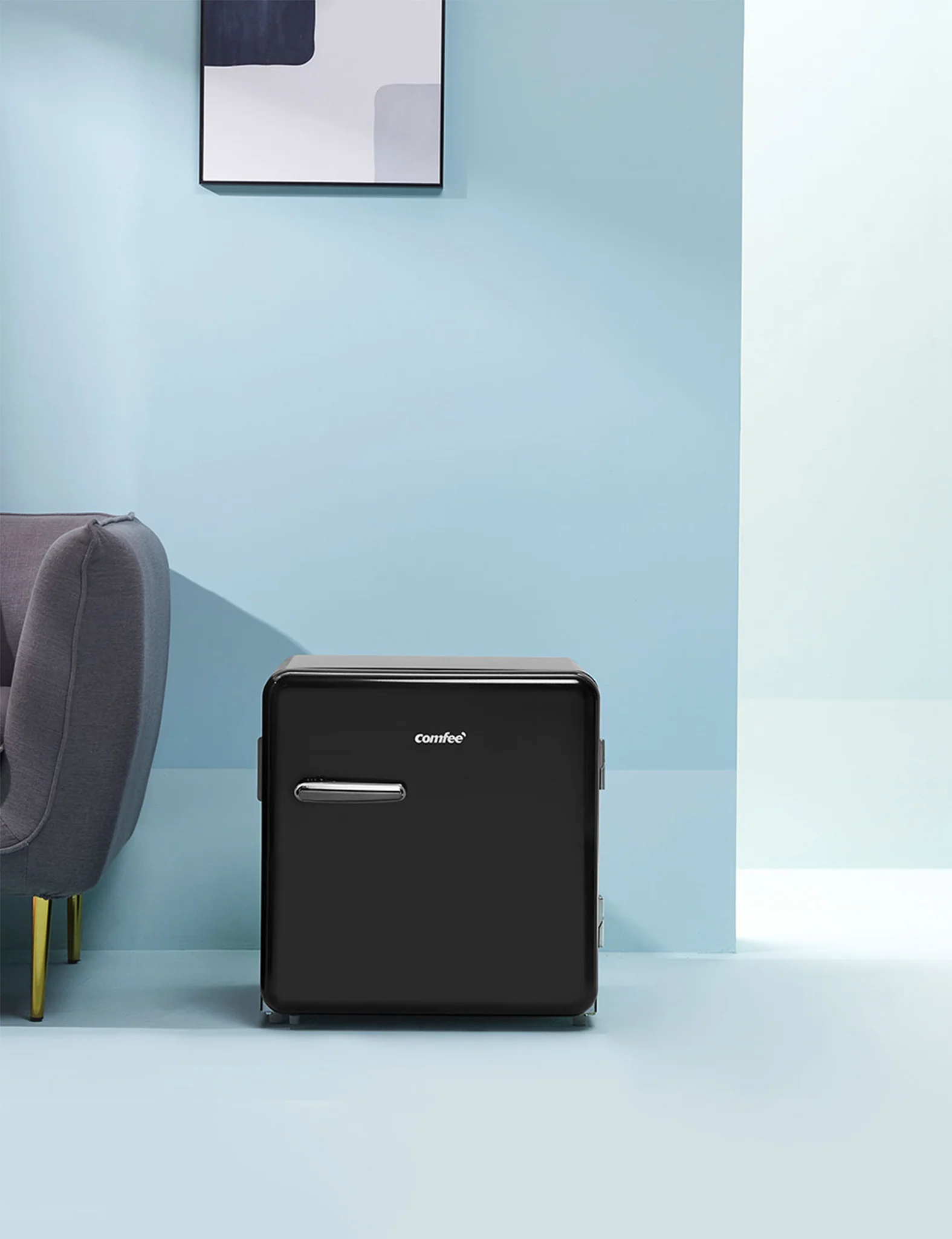 1.6 Cu.ft Mini Refrigerator - Black - Image 3